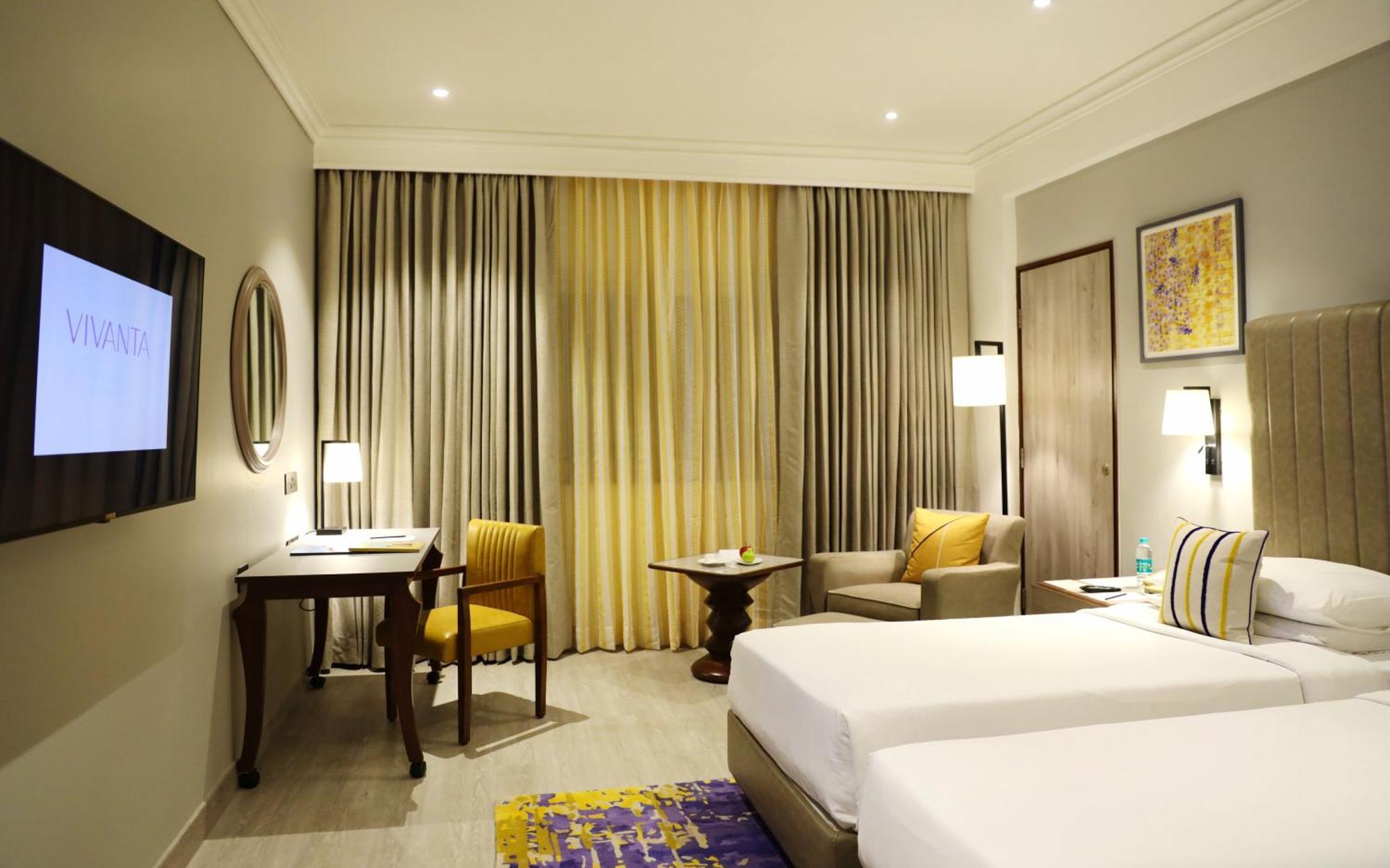 Vivanta Bengaluru Residency Road Exteriör bild