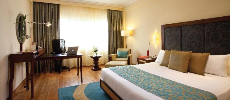 Vivanta Bengaluru Residency Road Exteriör bild
