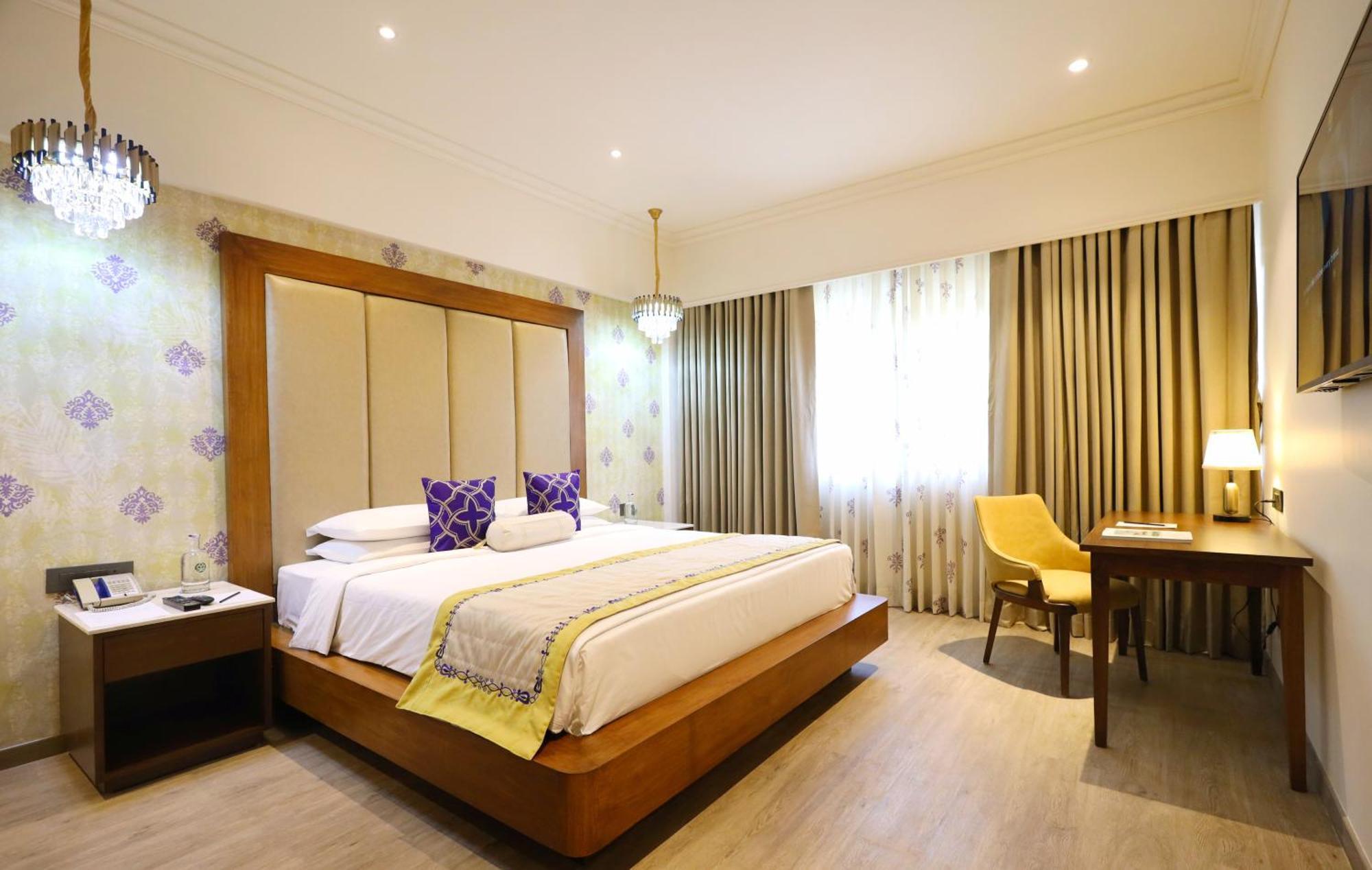 Vivanta Bengaluru Residency Road Exteriör bild