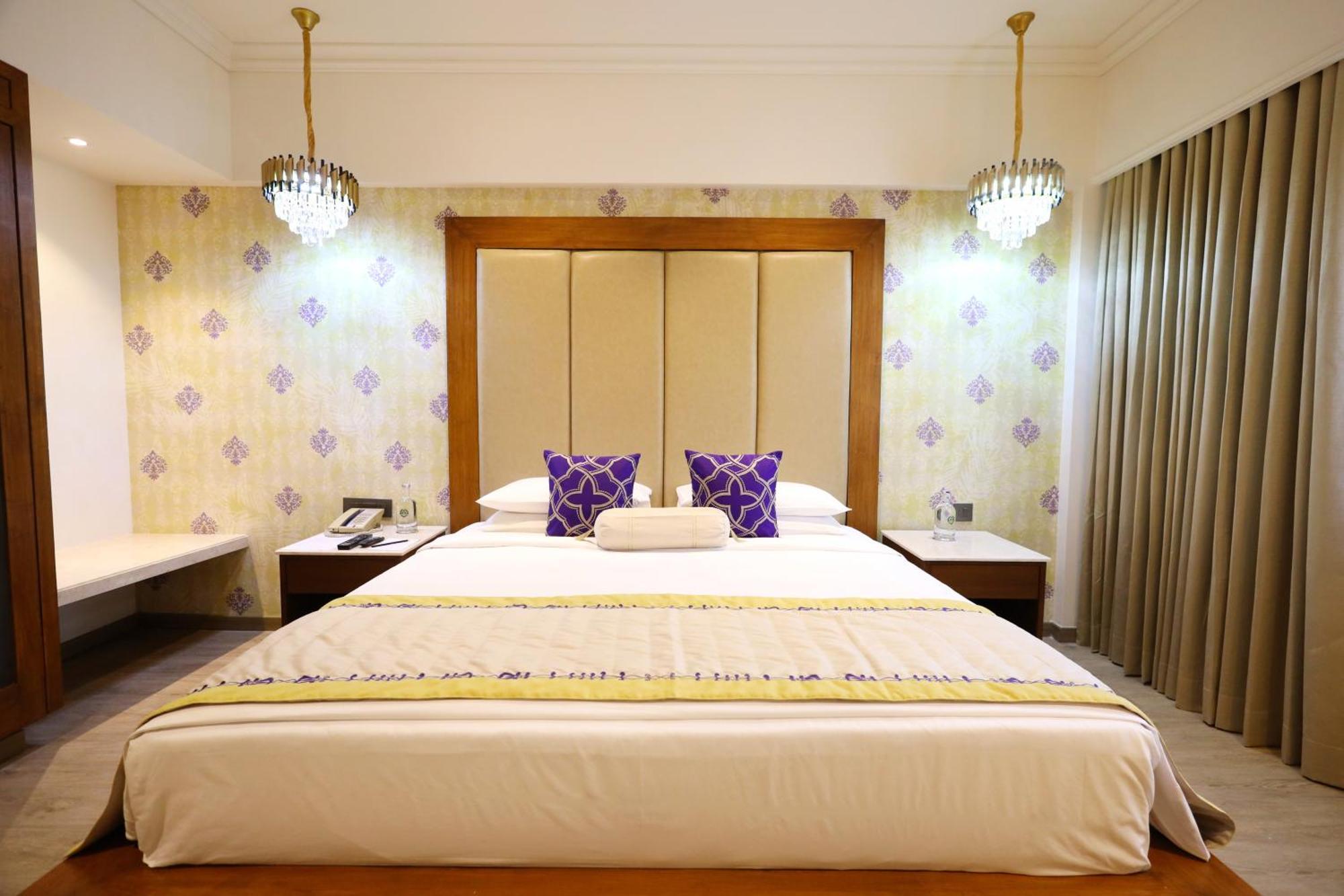 Vivanta Bengaluru Residency Road Exteriör bild